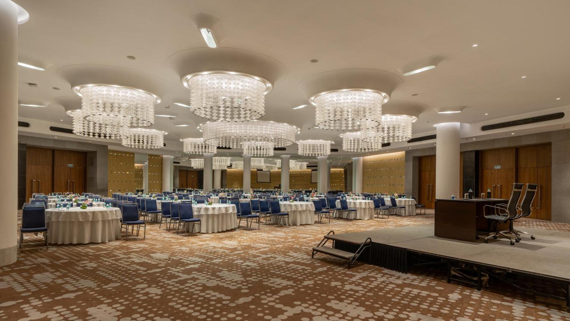 Avasa Hotel Хидерабад Екстериор снимка