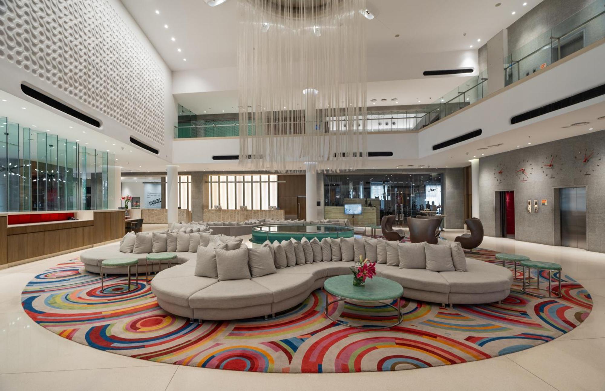 Avasa Hotel Хидерабад Екстериор снимка
