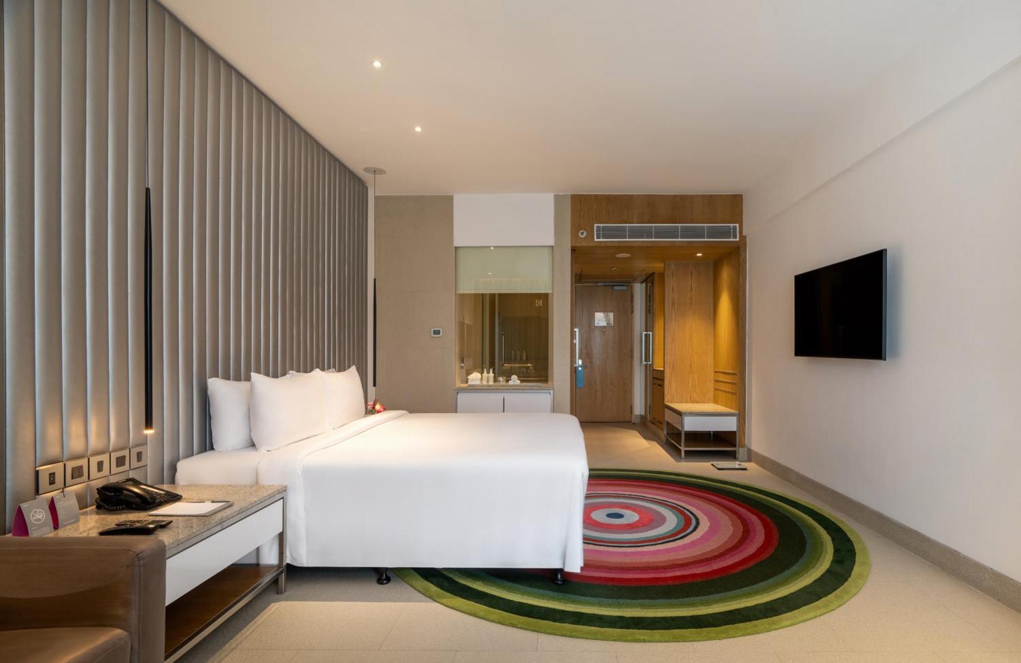 Avasa Hotel Хидерабад Екстериор снимка