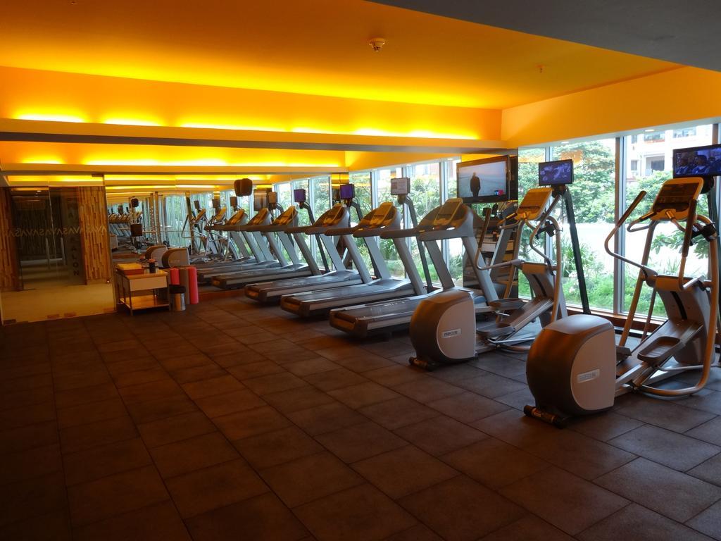 Avasa Hotel Хидерабад Екстериор снимка