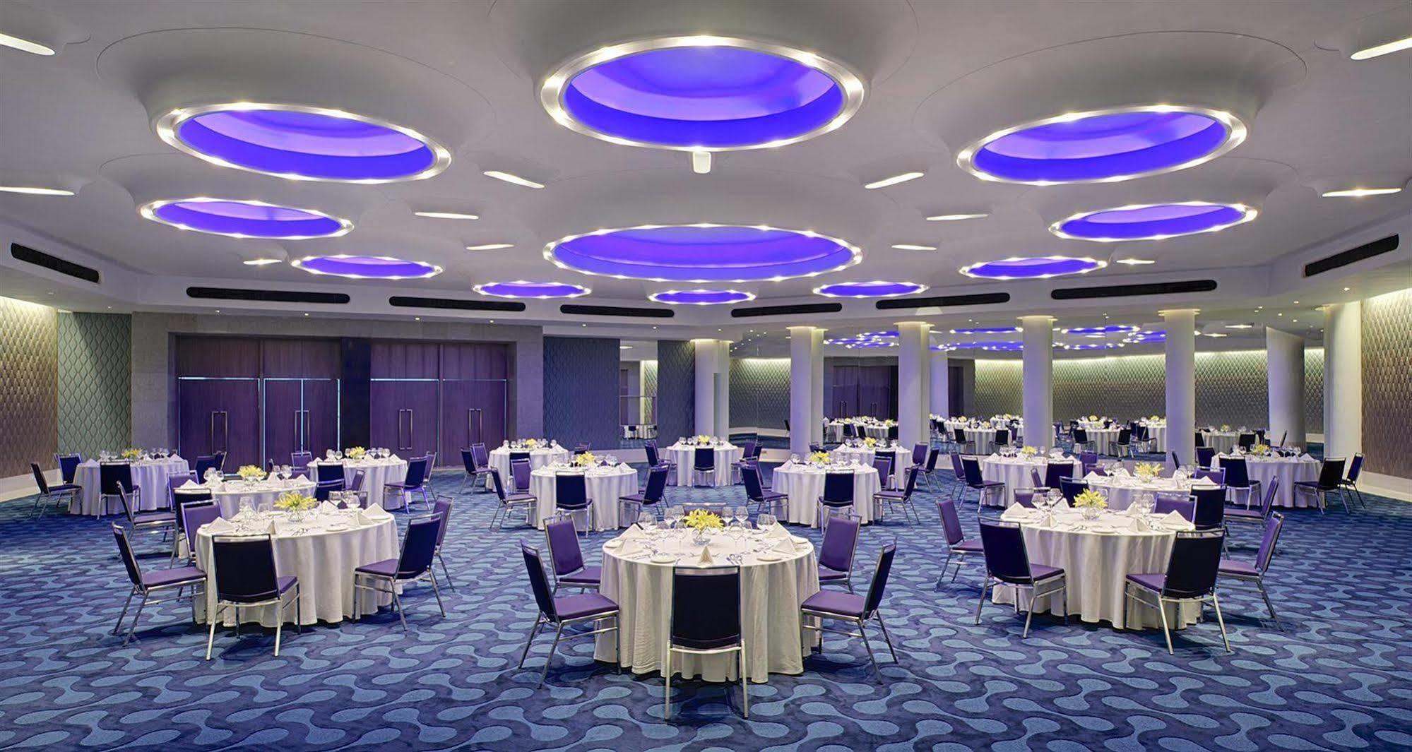 Avasa Hotel Хидерабад Екстериор снимка