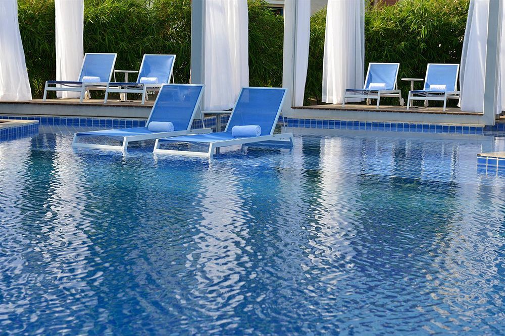 Avasa Hotel Хидерабад Екстериор снимка